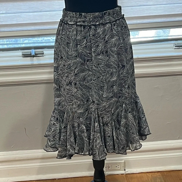 Yakira Bella skirt - Picture 2 of 4